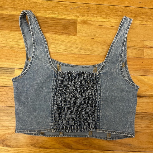 Mustard seed denim crop top size small - Picture 3 of 4